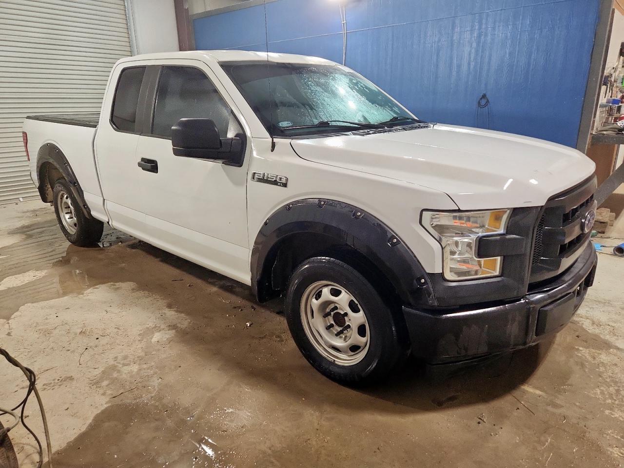 2017 Ford F150 Super Cab - Image 4