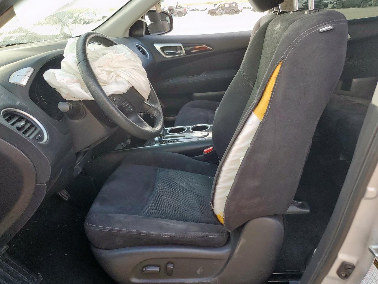 2015 Nissan Pathfinder S - Фото 7