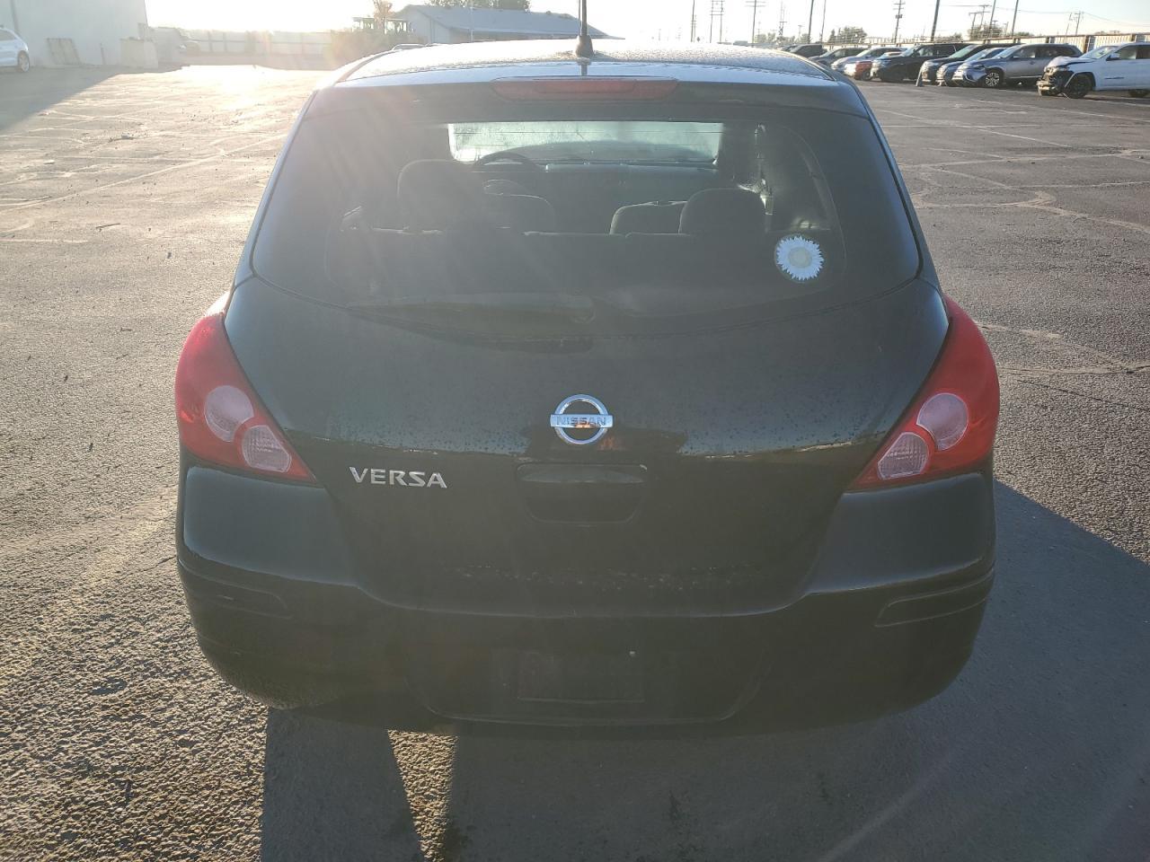 2009 Nissan Versa S - Фото 6
