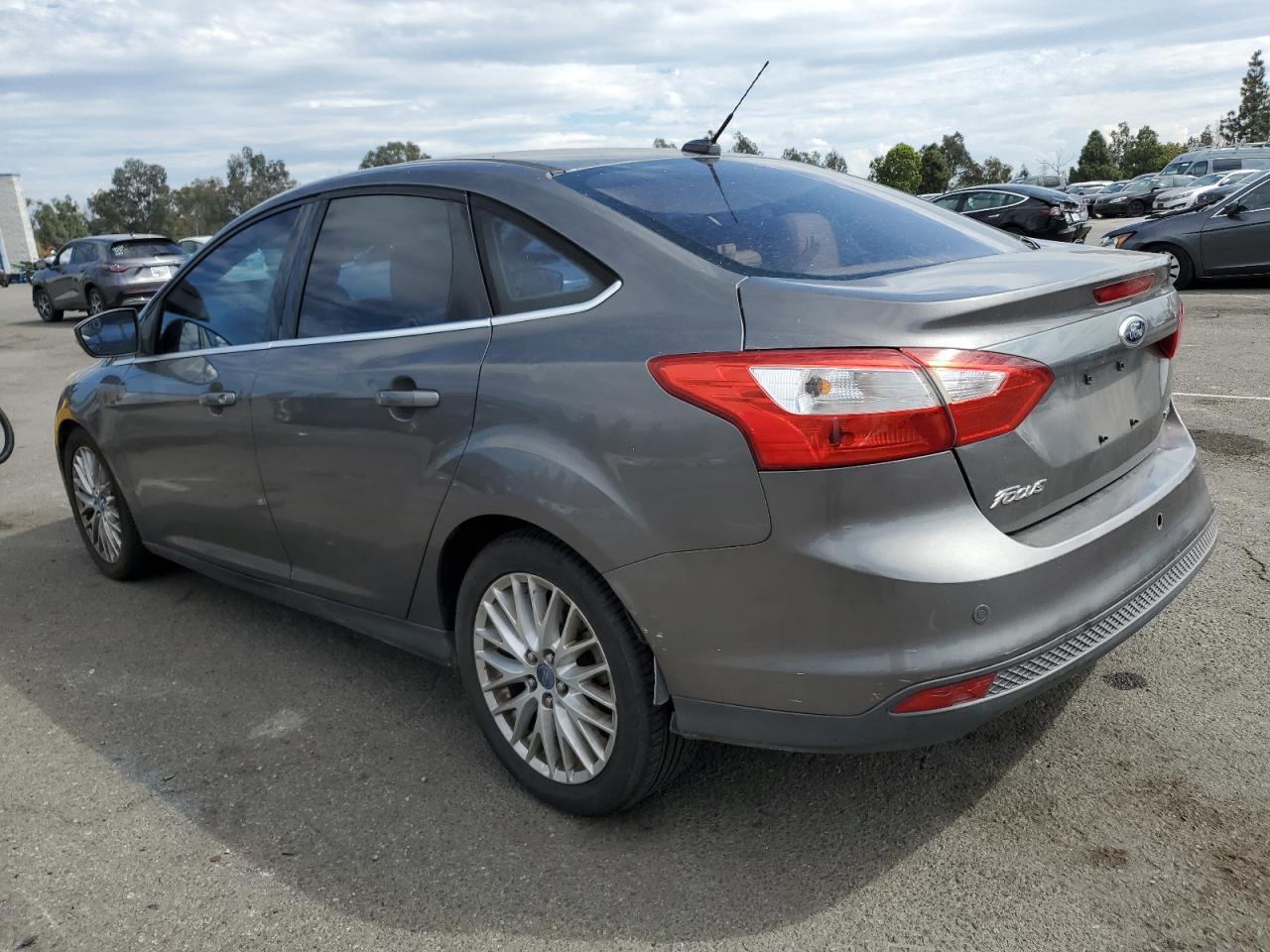 2012 Ford Focus Sel - Image 2