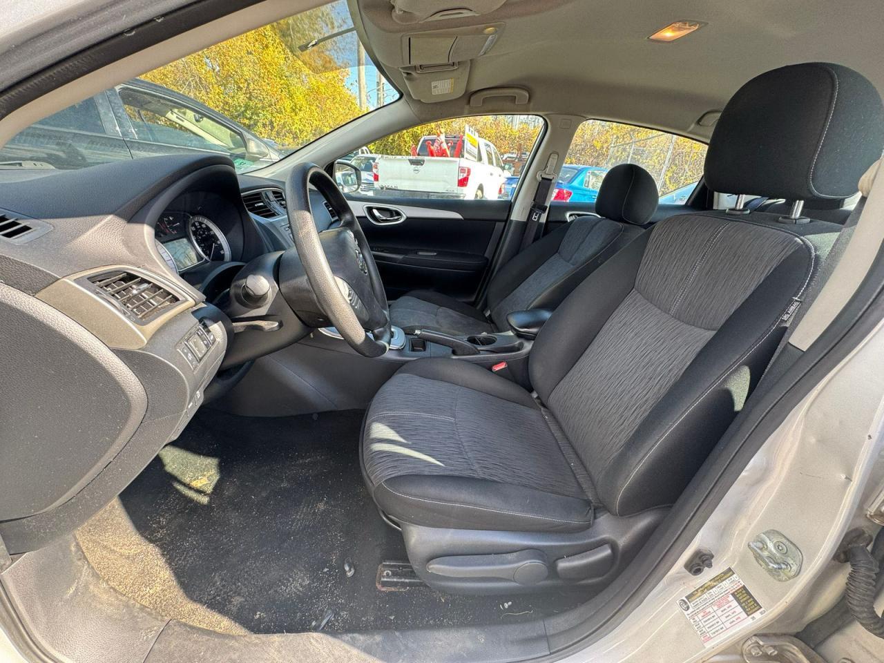 2014 Nissan Sentra S - Фото 5