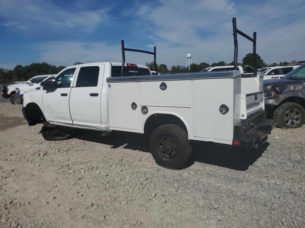 2025 Ram 2500 Tradesman - Фото 2