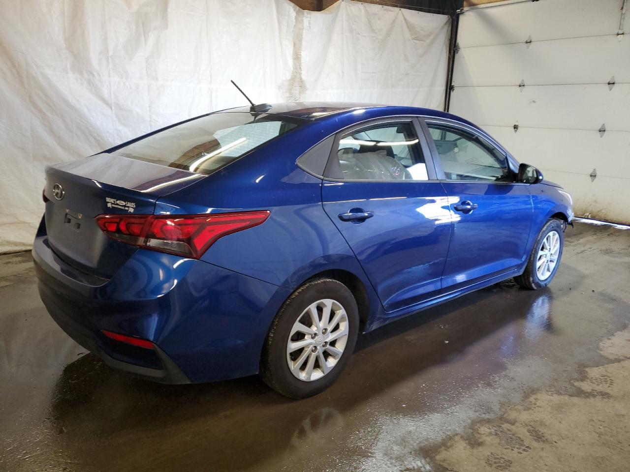 2018 Hyundai Accent Se - Фото 3