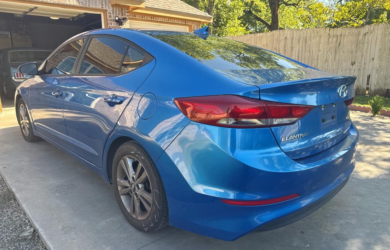 2018 Hyundai Elantra Sel - Image 3