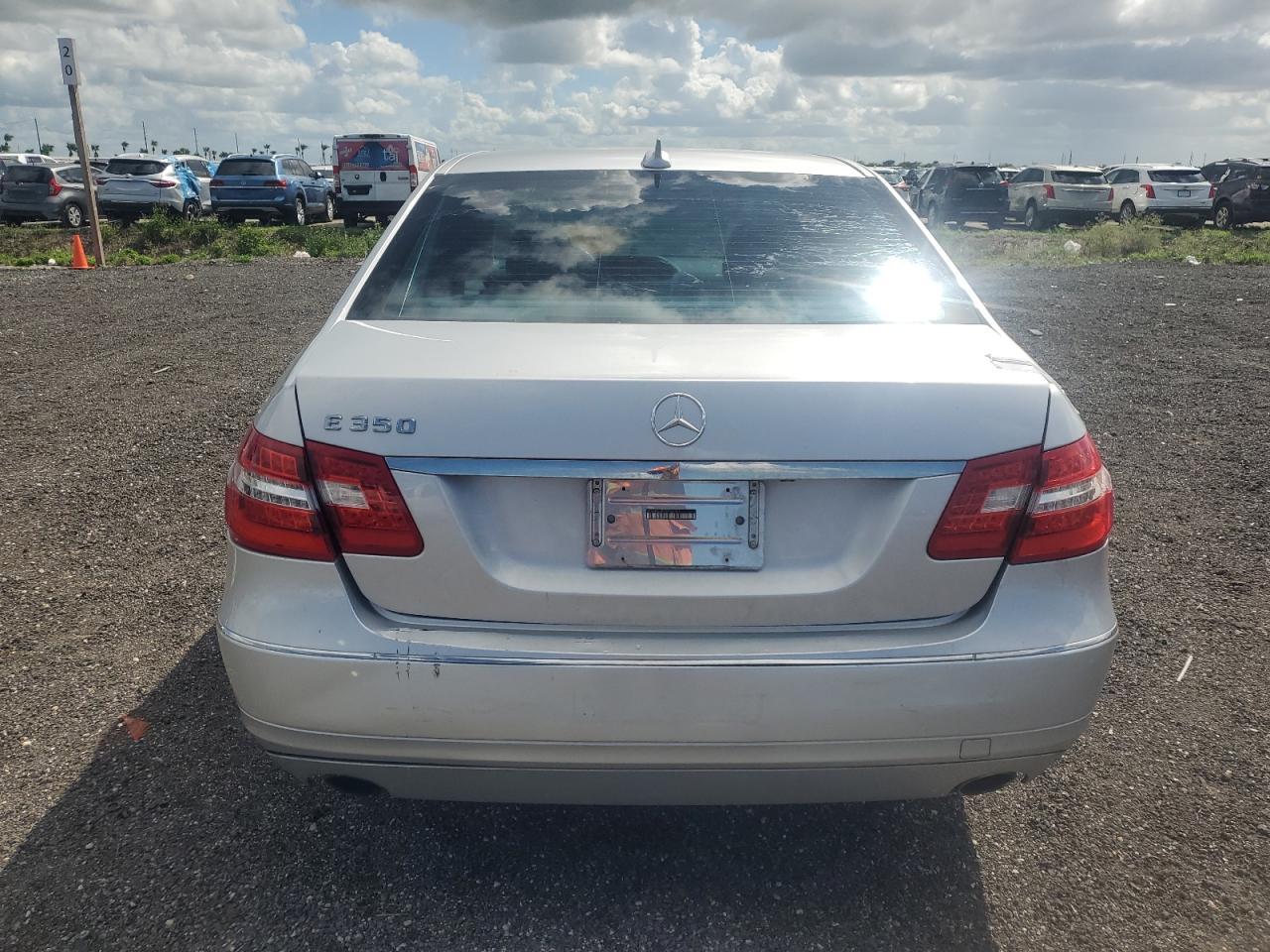 2011 Mercedes-Benz E 350 - Фото 6