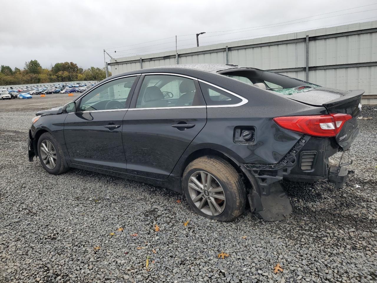 2015 Hyundai Sonata Se - Image 2