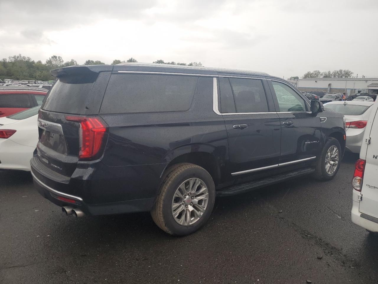 2021 GMC Yukon Xl Denali - Фото 3