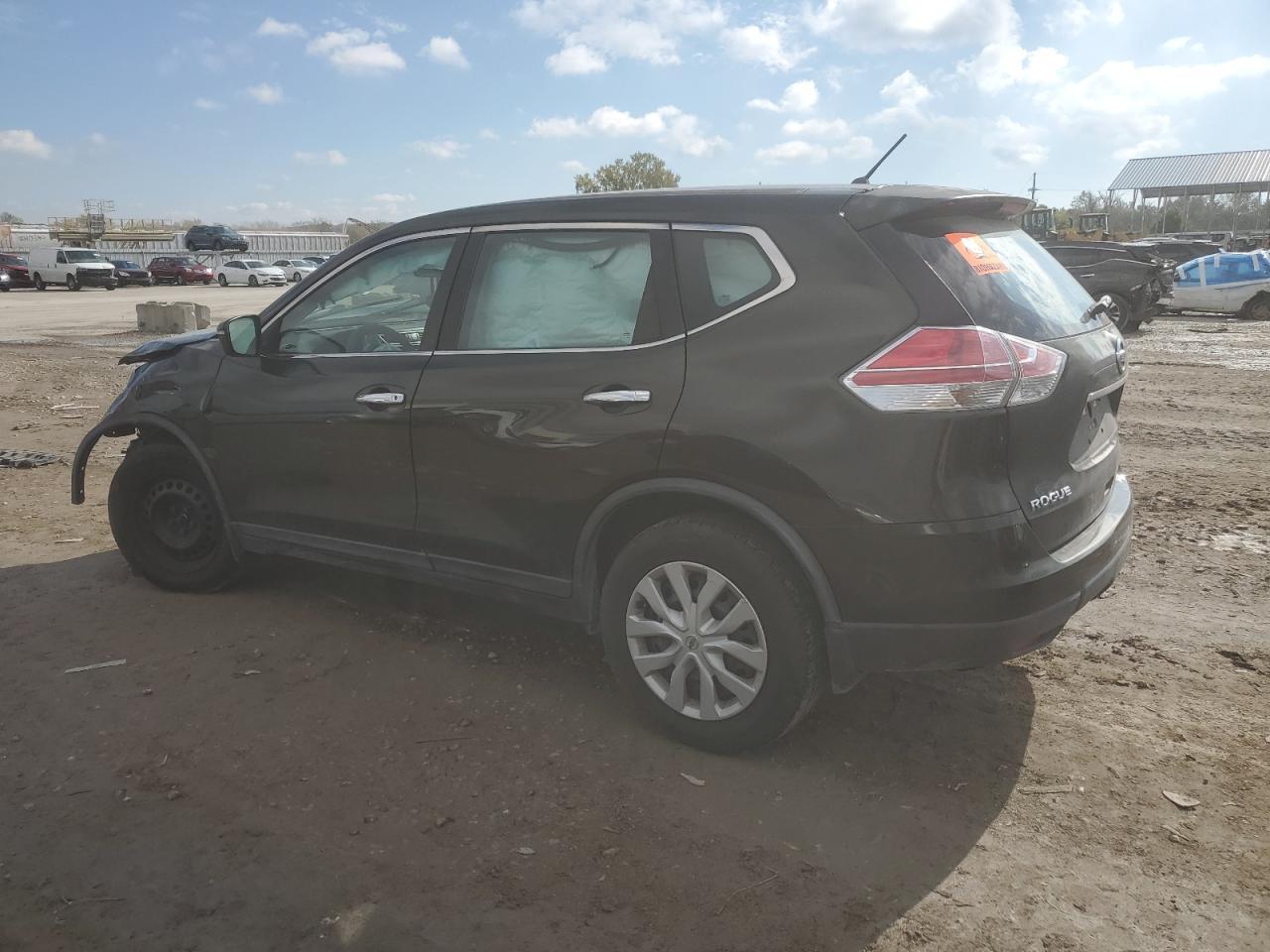 2015 Nissan Rogue S - Фото 2