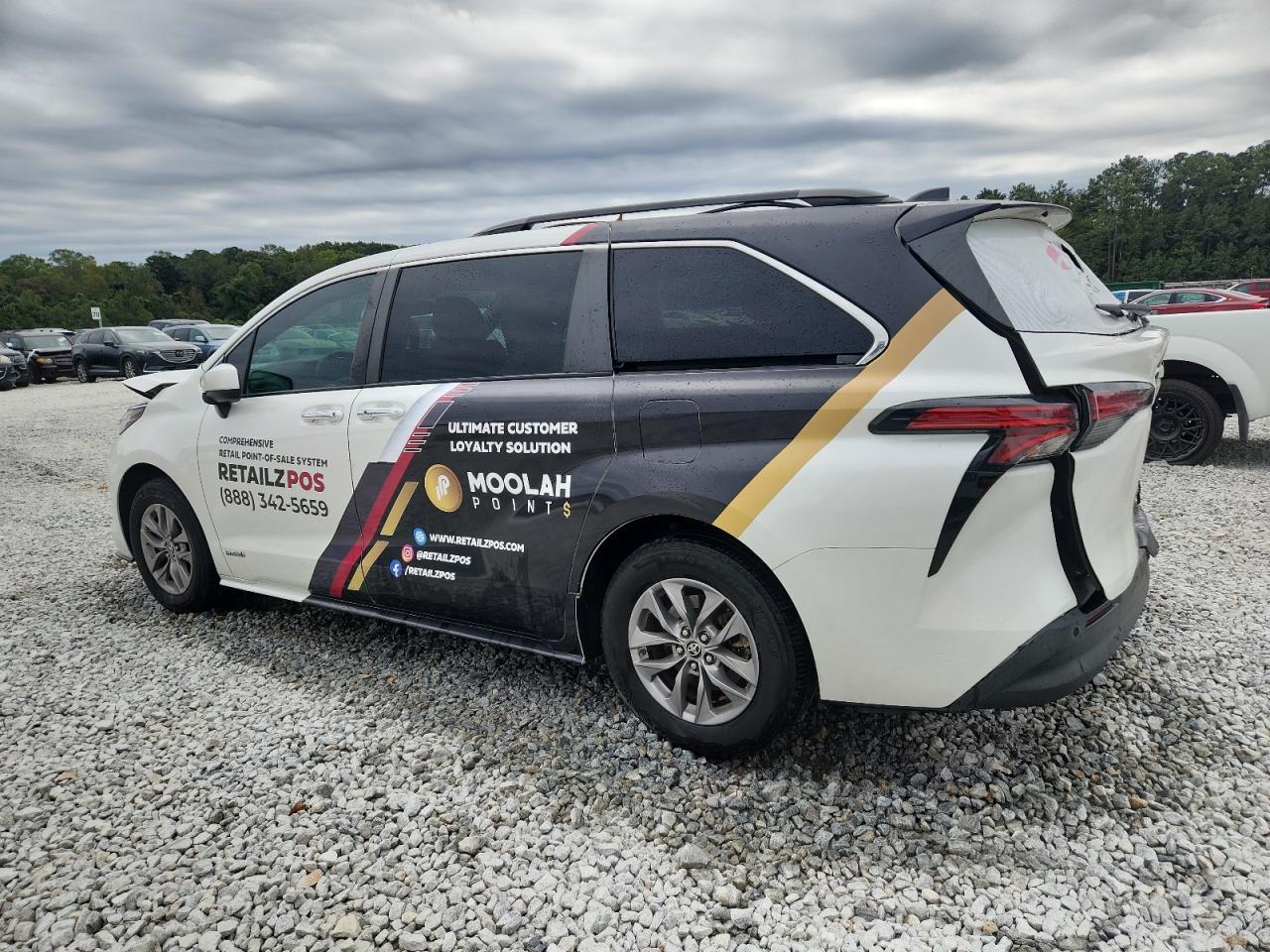 2021 Toyota Sienna Xle - Фото 2