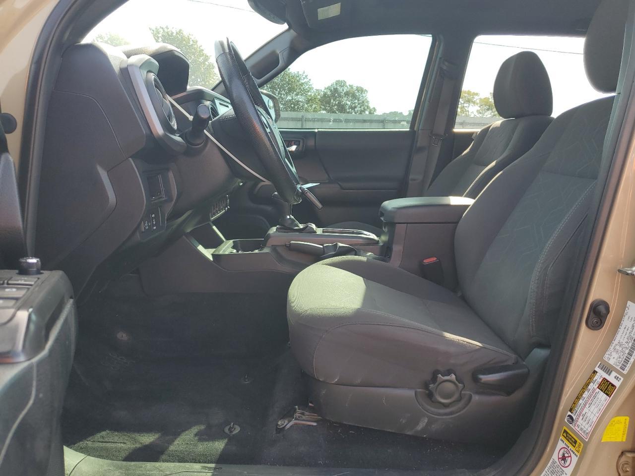 2016 Toyota Tacoma Double Cab - Image 7