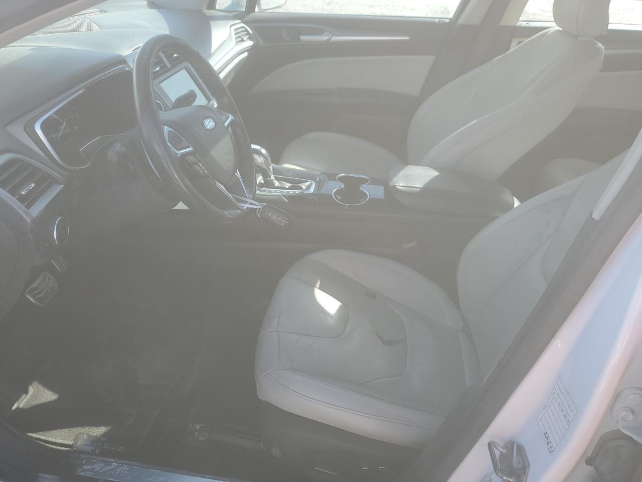 2015 Ford Fusion 4D - Image 7