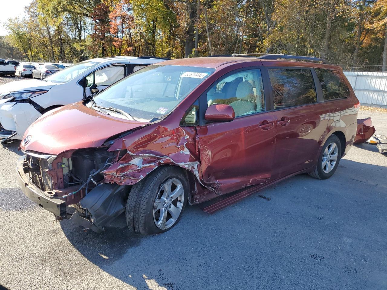2013 Toyota Sienna Le