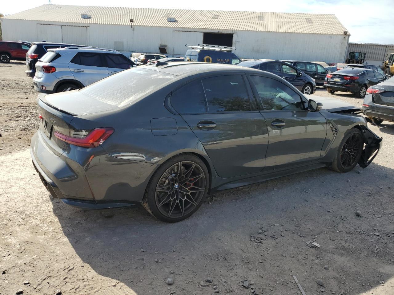 2025 BMW M3 Competition - Фото 3