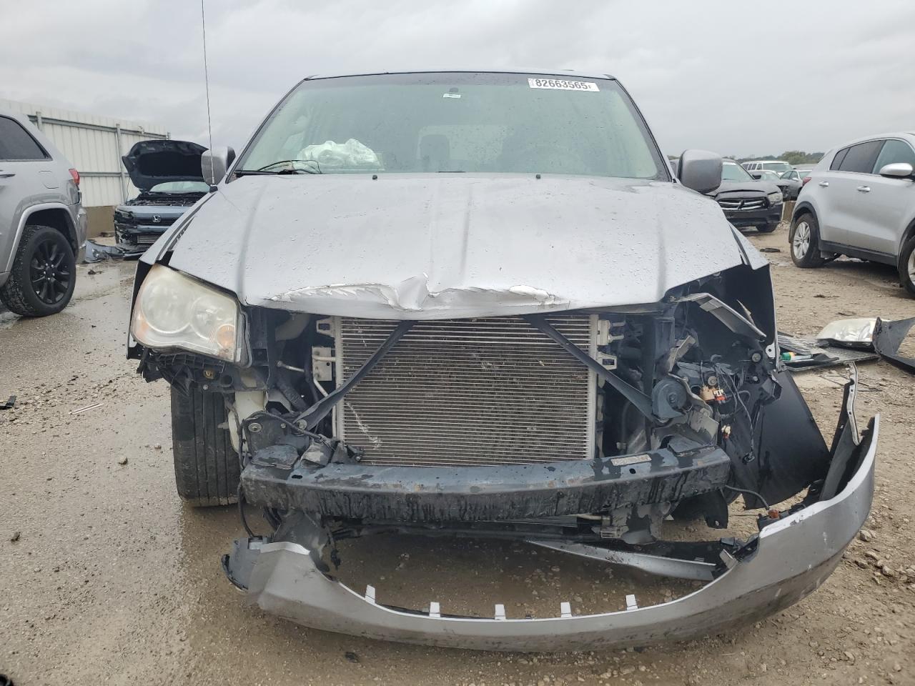 2013 Dodge Grand Caravan Crew - Image 5