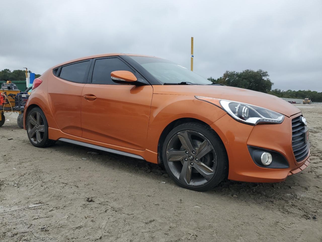 2015 Hyundai Veloster Turbo - Фото 4