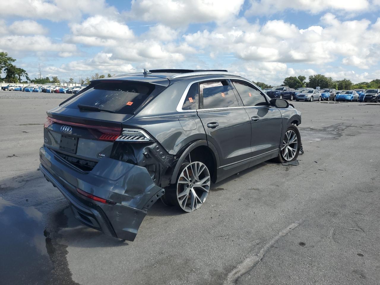 2021 Audi Q8 Premium Plus S-Line - Фото 3