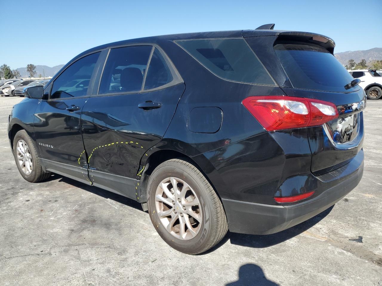 2020 Chevrolet Equinox Ls - Image 2