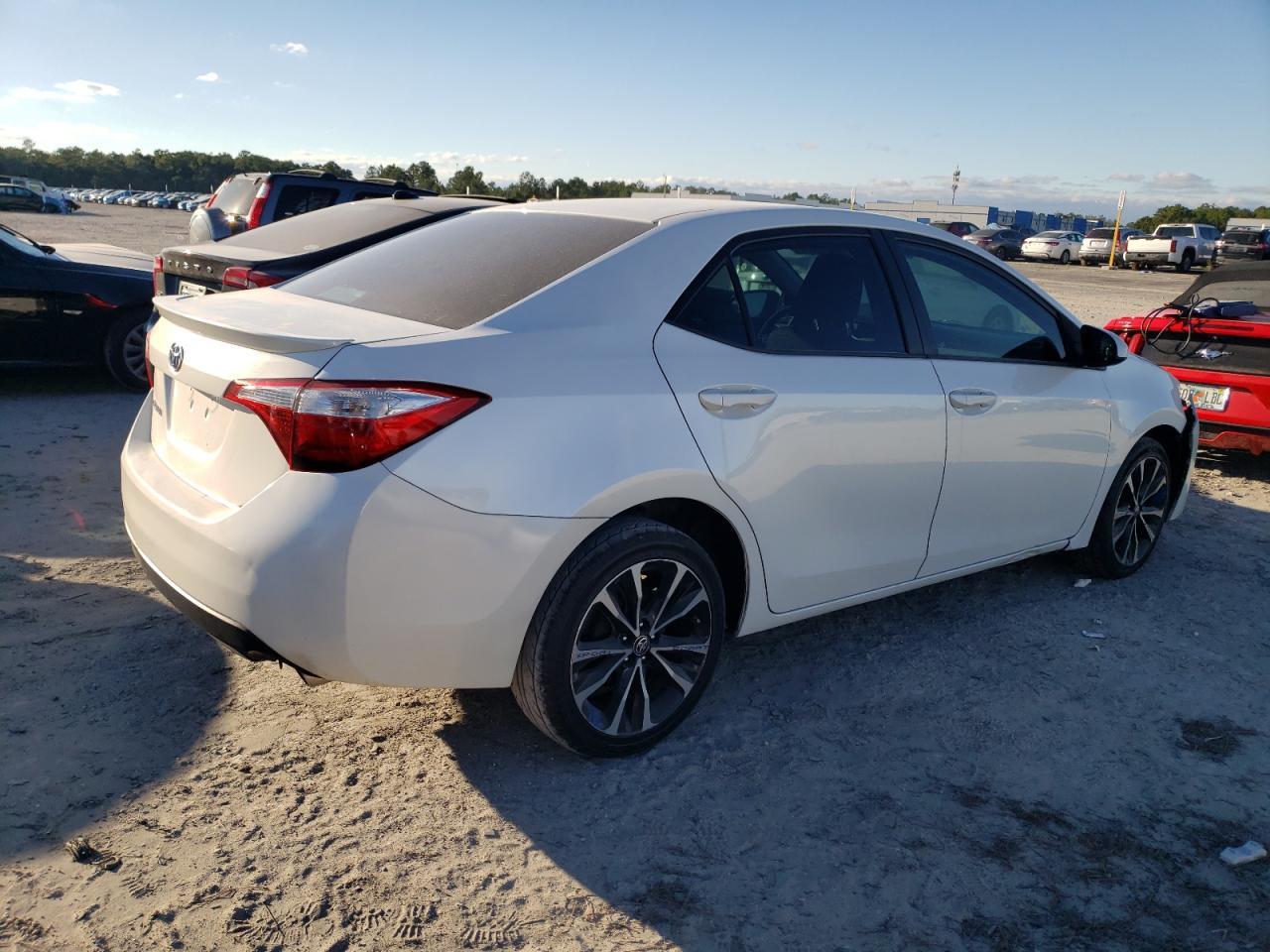 2017 Toyota Corolla L - Фото 3