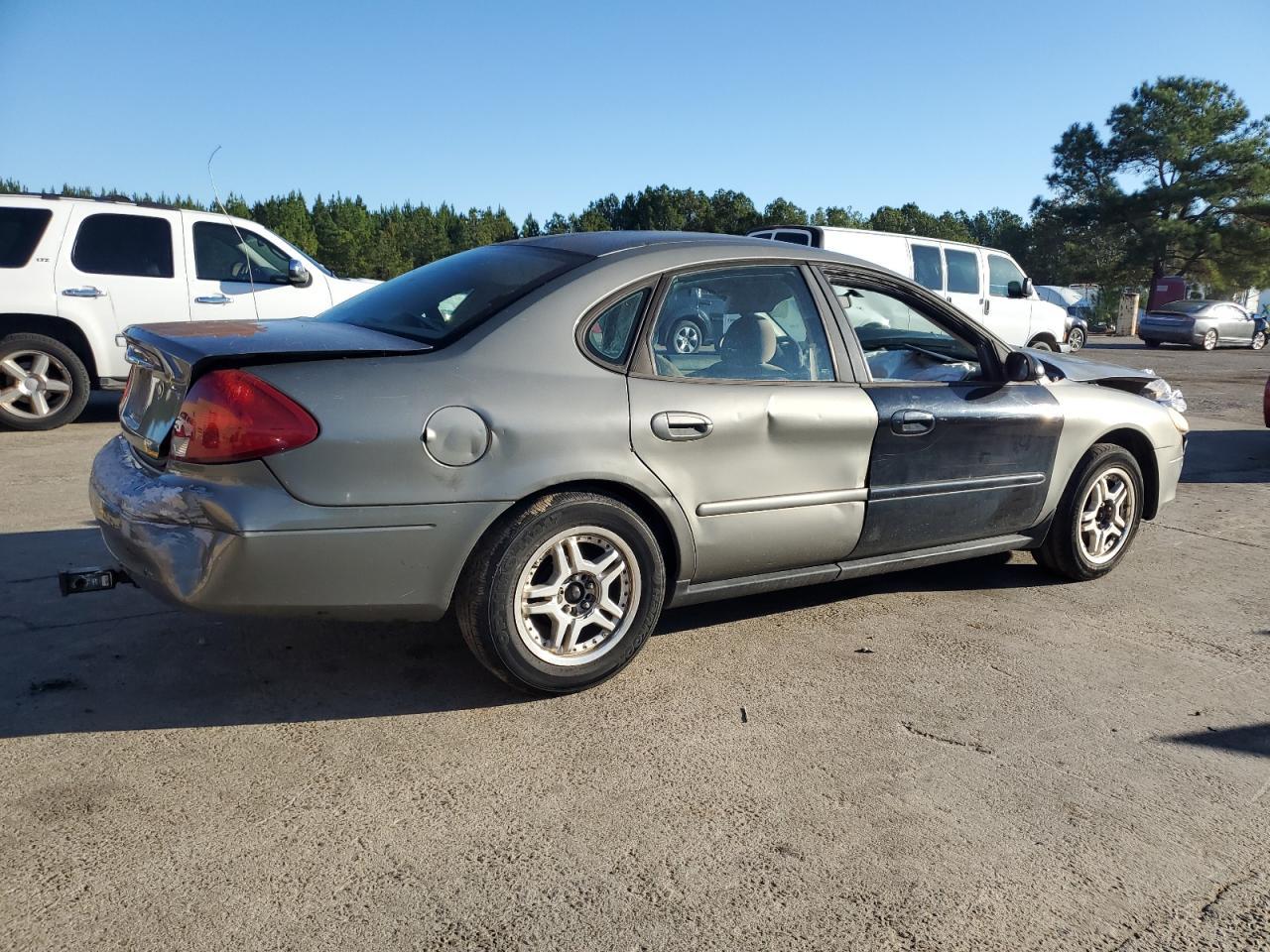 2002 Ford Taurus Ses - Фото 3