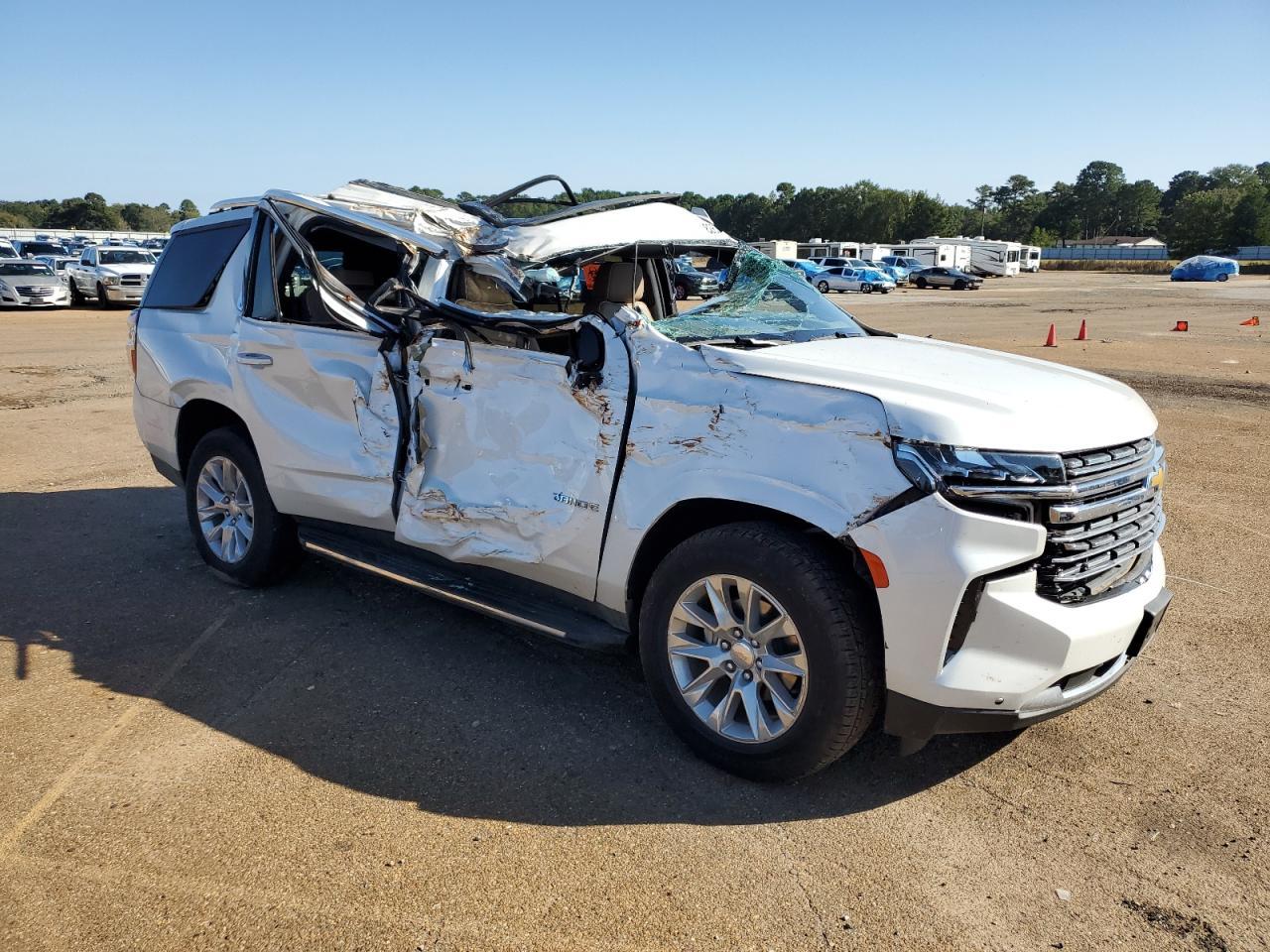 2024 Chevrolet Tahoe C1500 Premier - Фото 4