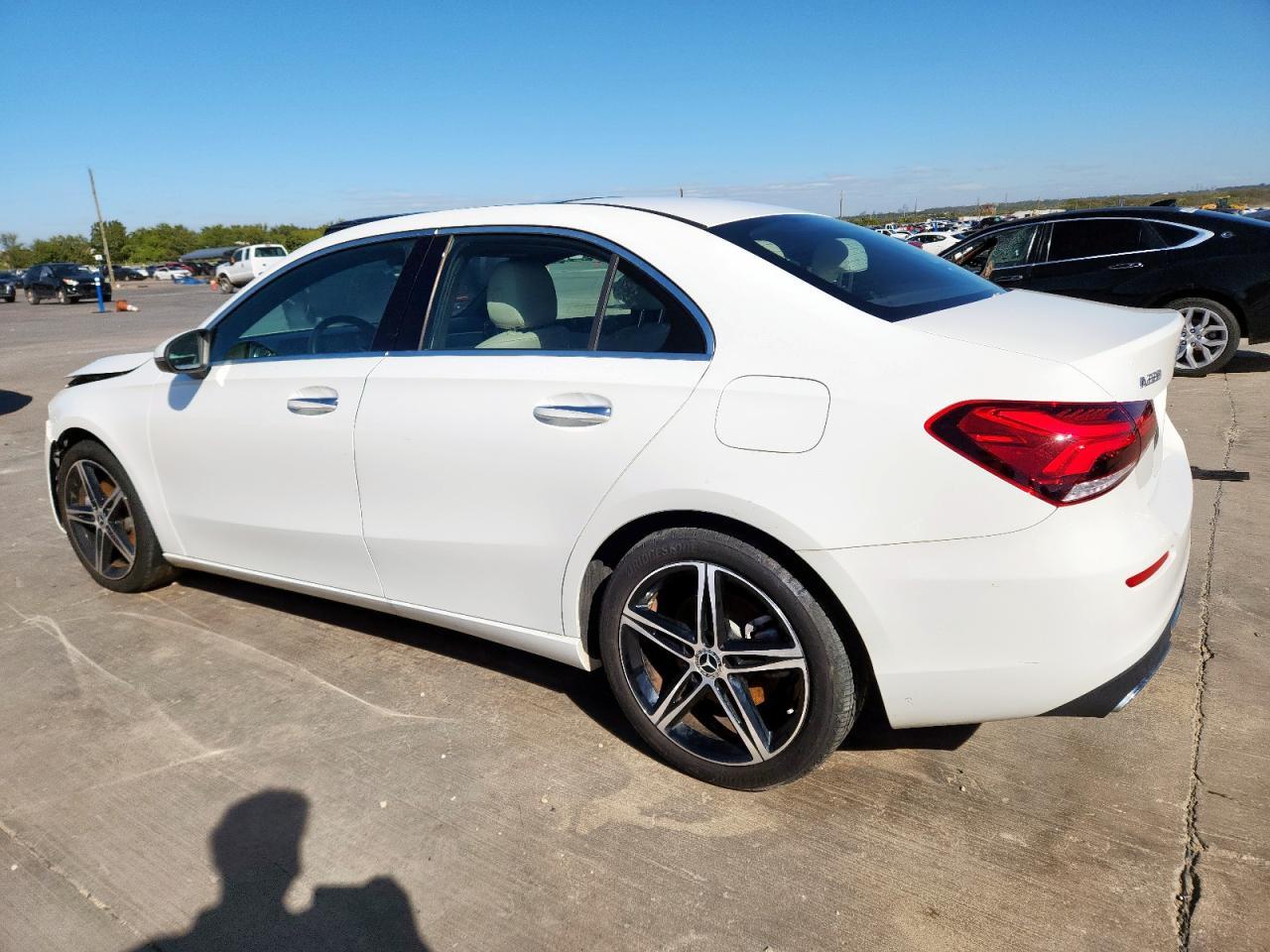 2022 Mercedes-Benz A 220 - Image 2