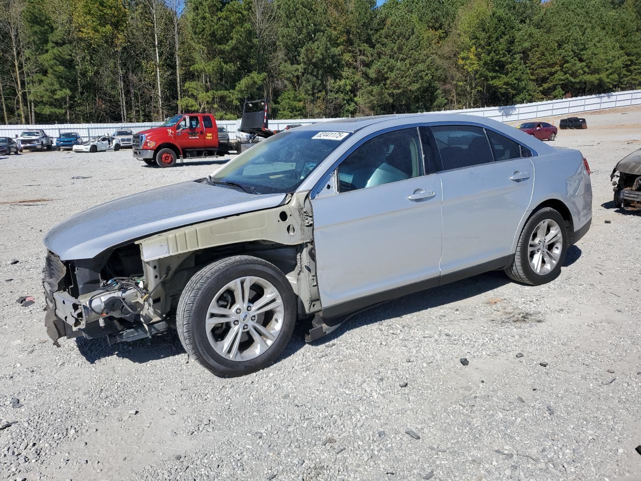 2016 Ford Taurus Sel