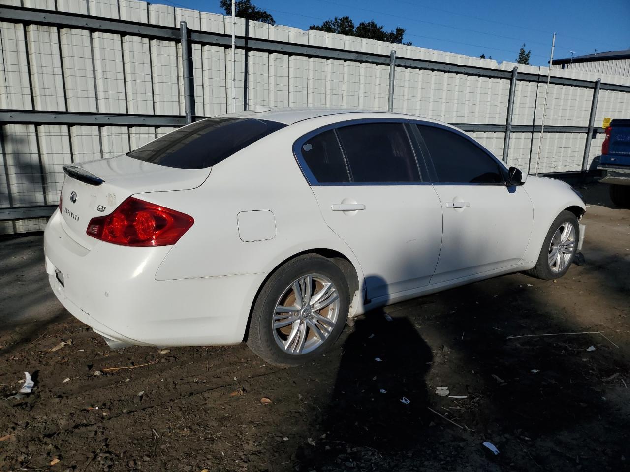 2013 Infiniti G37 Base - Фото 3