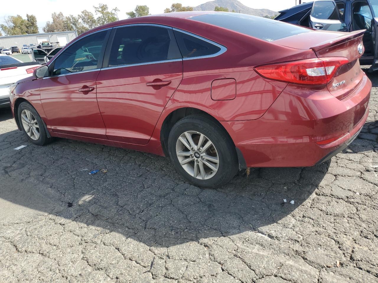 2015 Hyundai Sonata Se - Фото 2