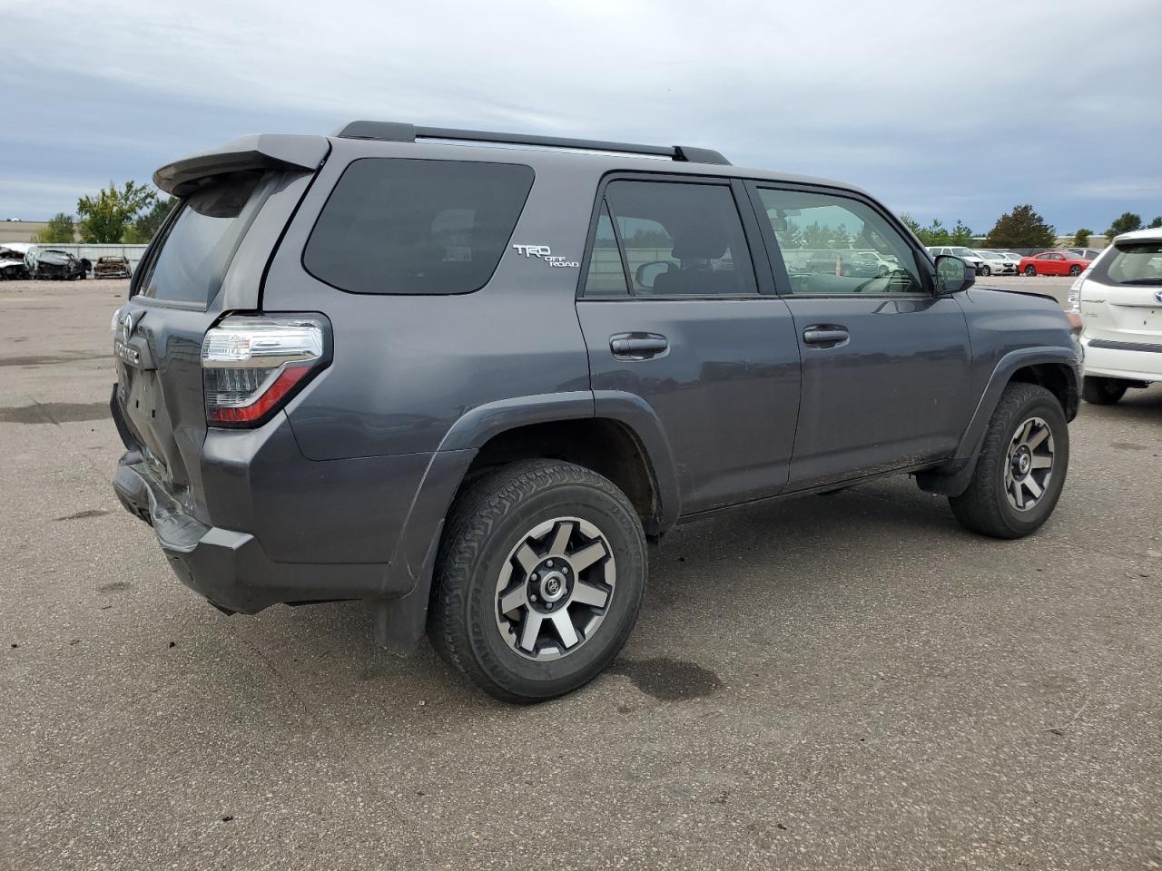 2019 Toyota 4Runner Sr5/Sr5 Premium - Image 3