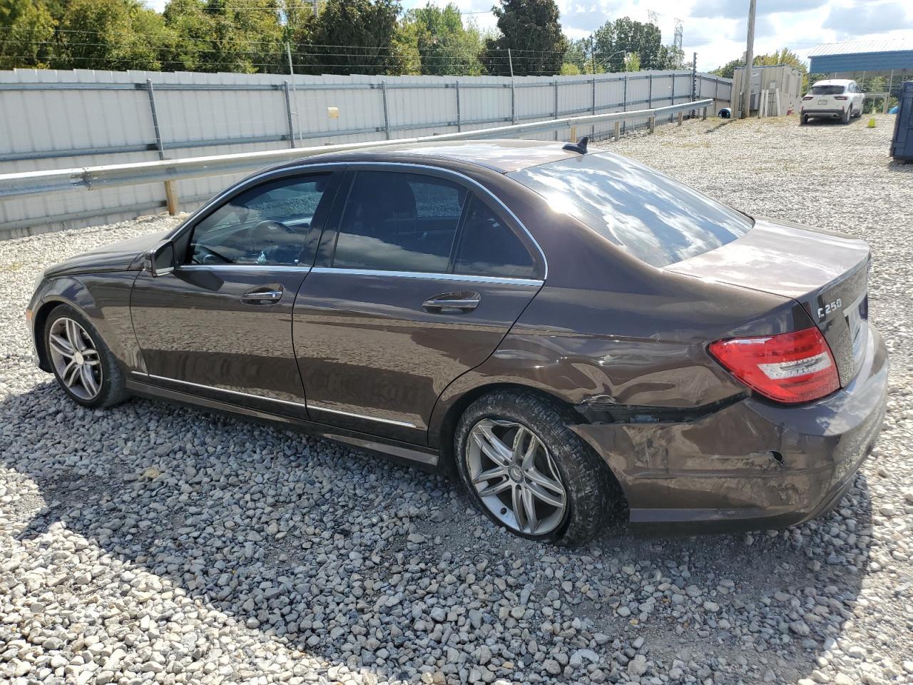 2014 Mercedes-Benz C 250 - Фото 2