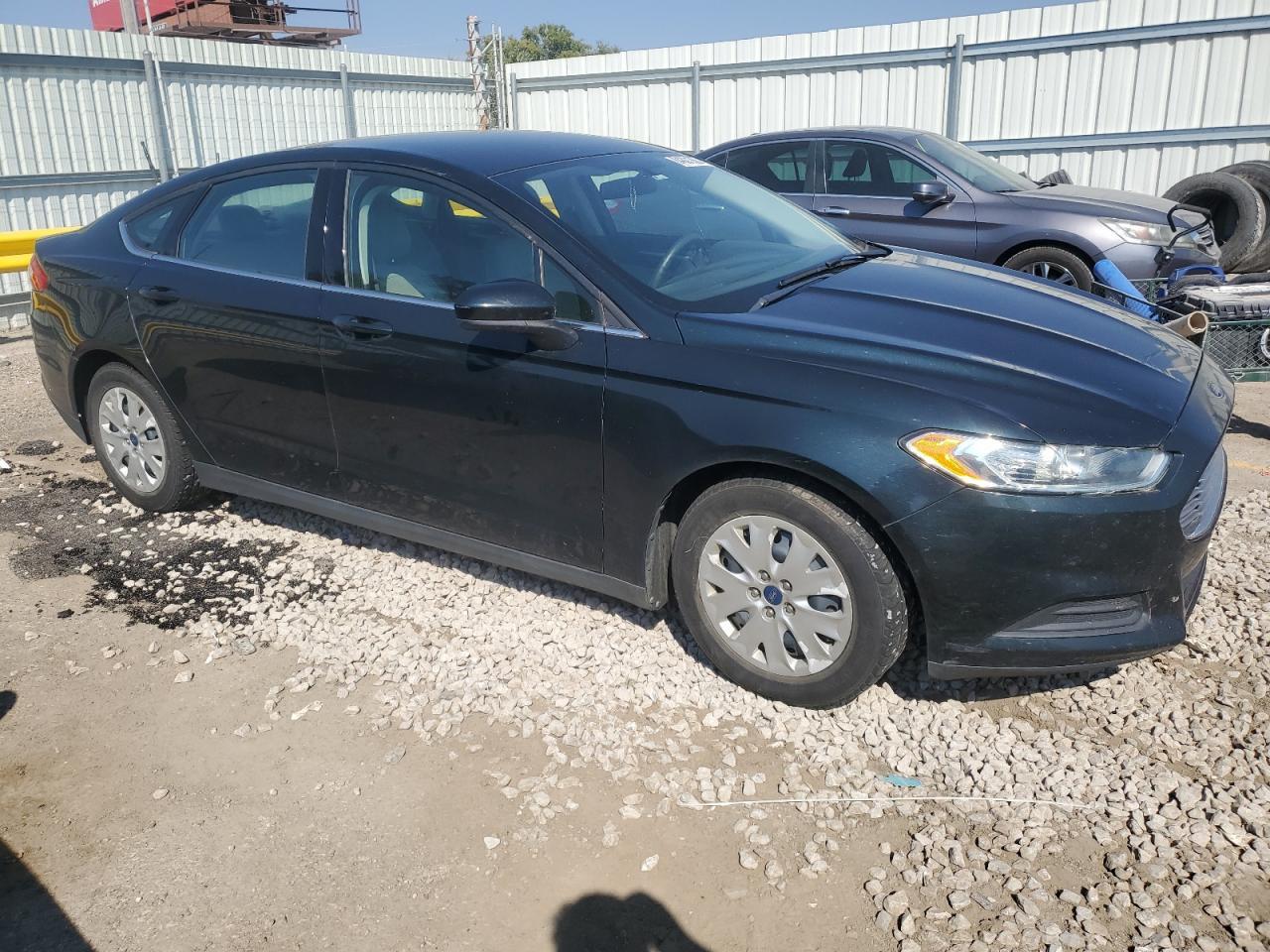 2014 Ford Fusion S - Image 4