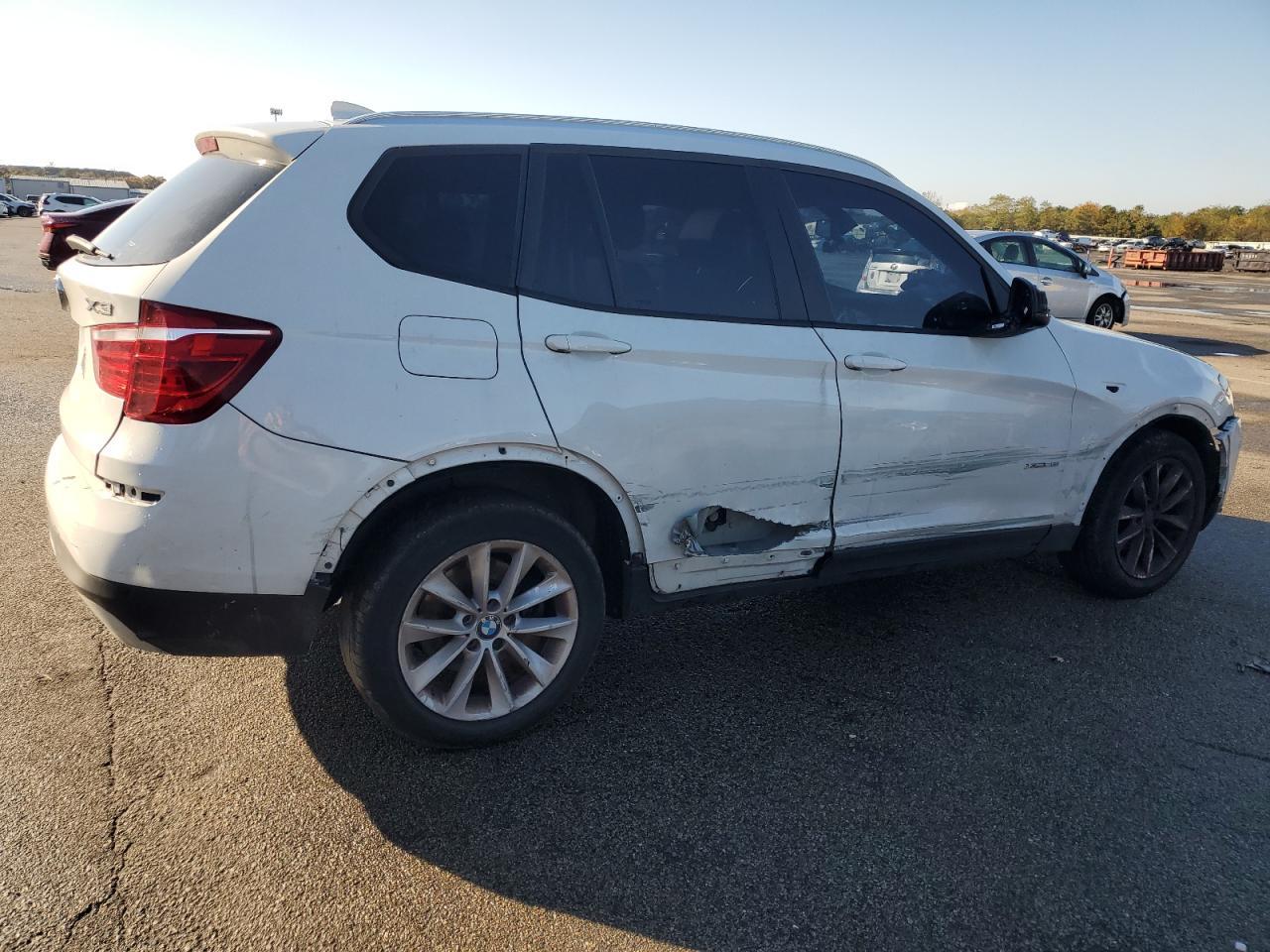 2017 BMW X3 xDrive28I - Фото 3