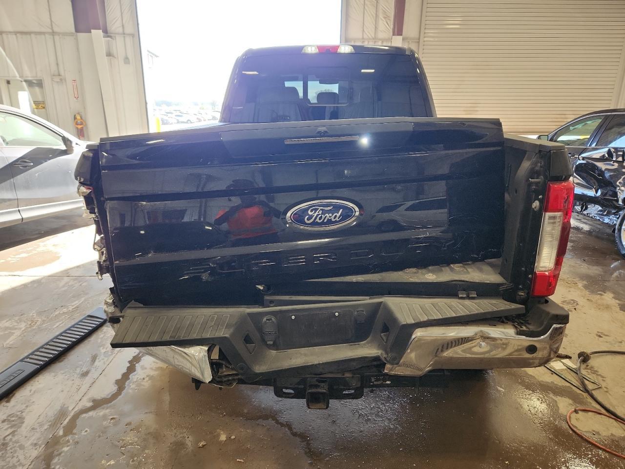 2019 Ford F250 Super Duty - Image 6