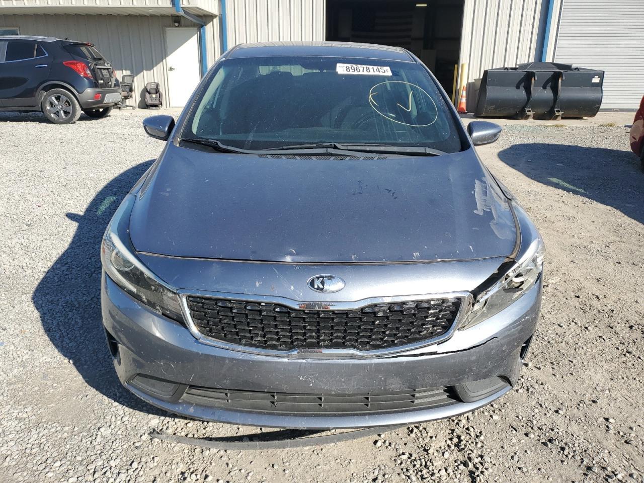 2017 Kia Forte Lx - Image 5