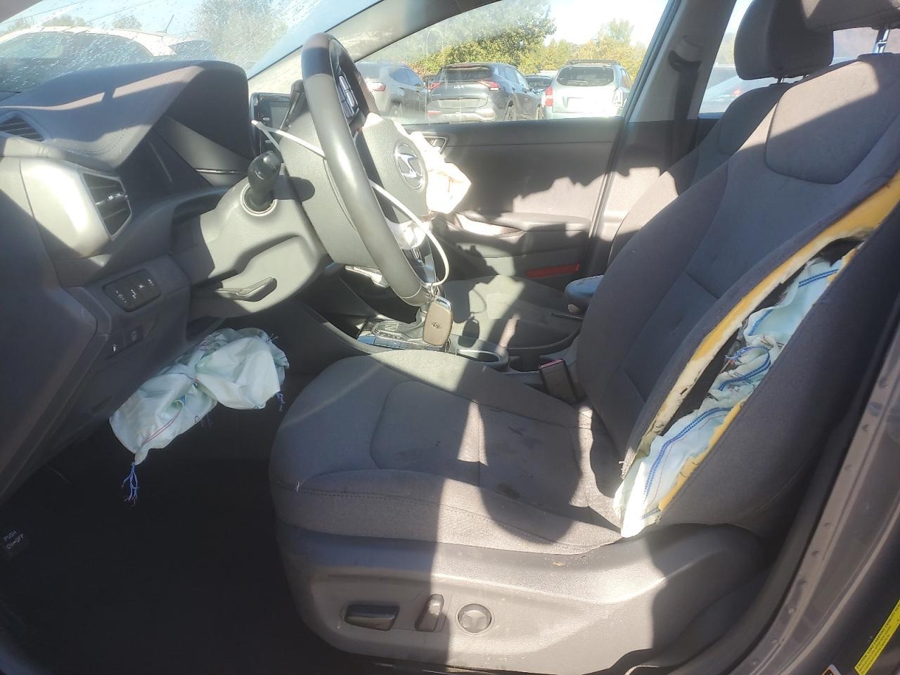 2020 Hyundai Ioniq Se - Фото 7