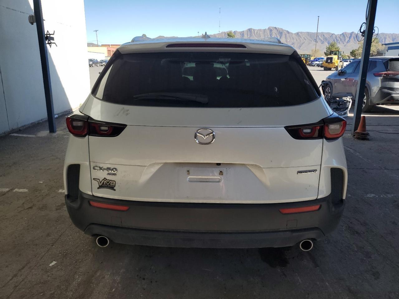 2023 Mazda Cx-50 Premium Plus - Image 6