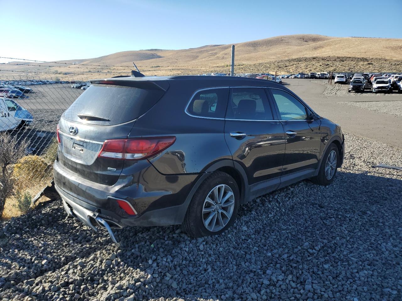 2018 Hyundai Santa Fe Se - Фото 3