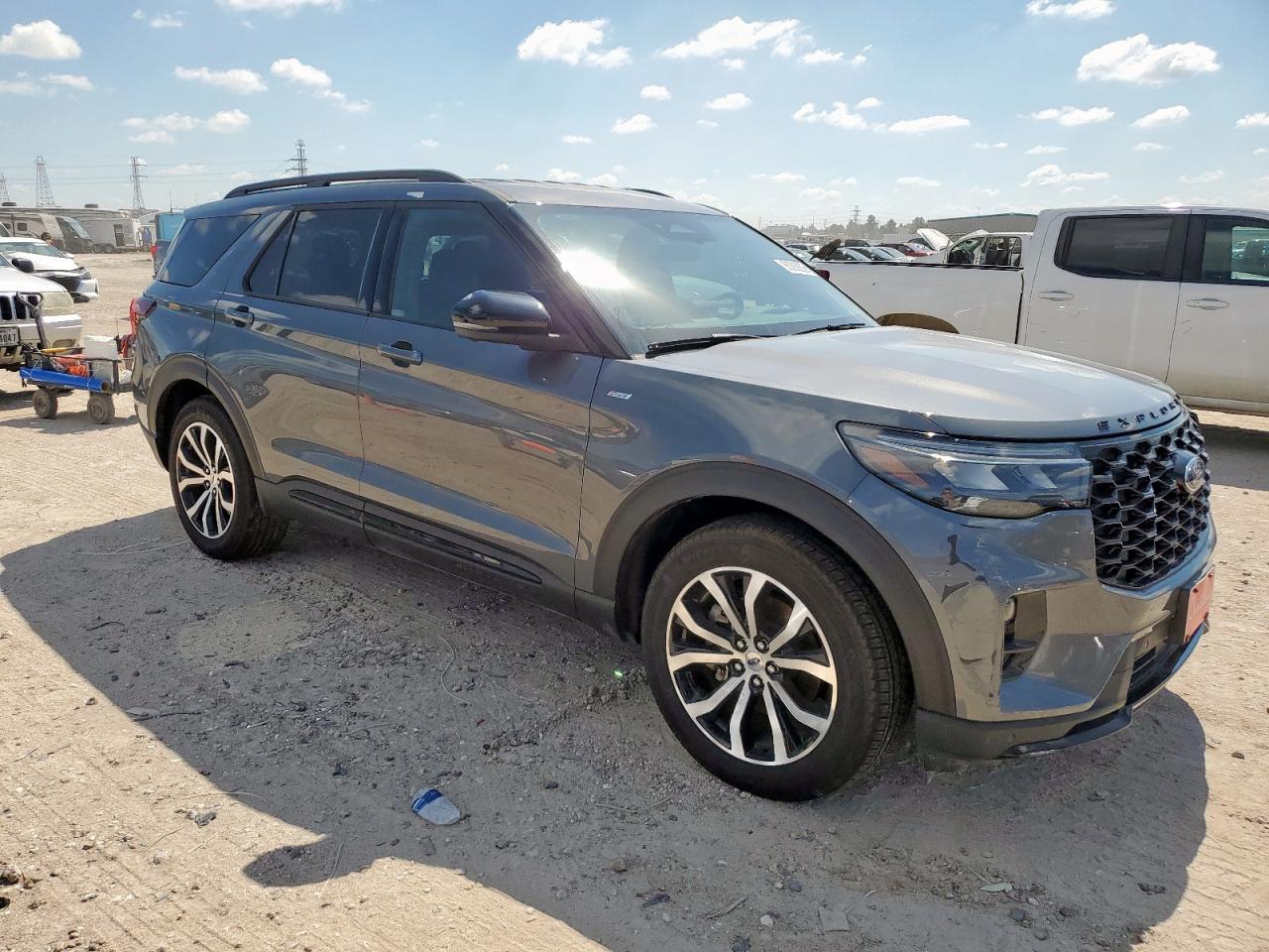 2025 Ford Explorer St-Line - Фото 4