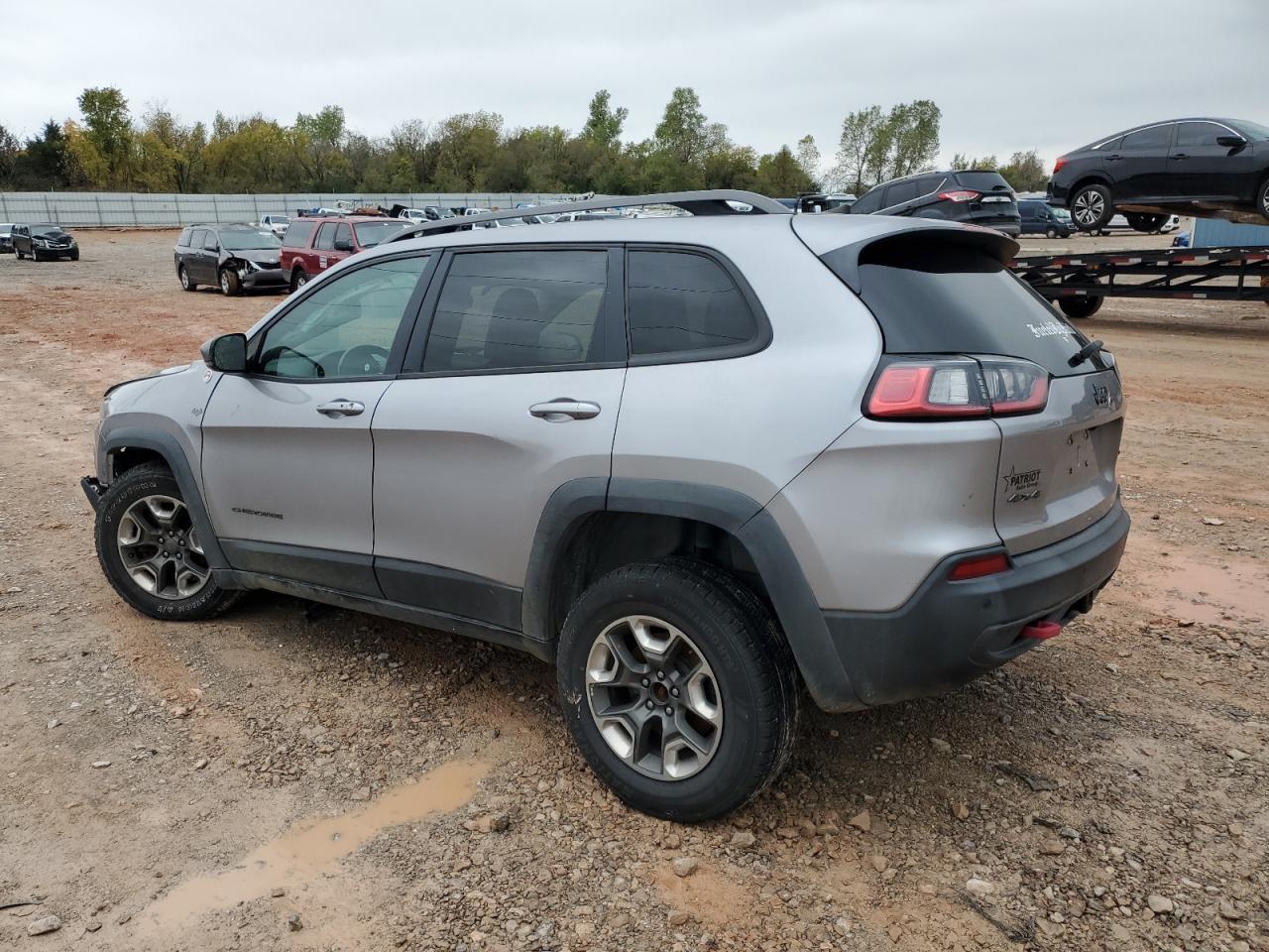 2019 Jeep Cherokee Trailhawk - Image 2