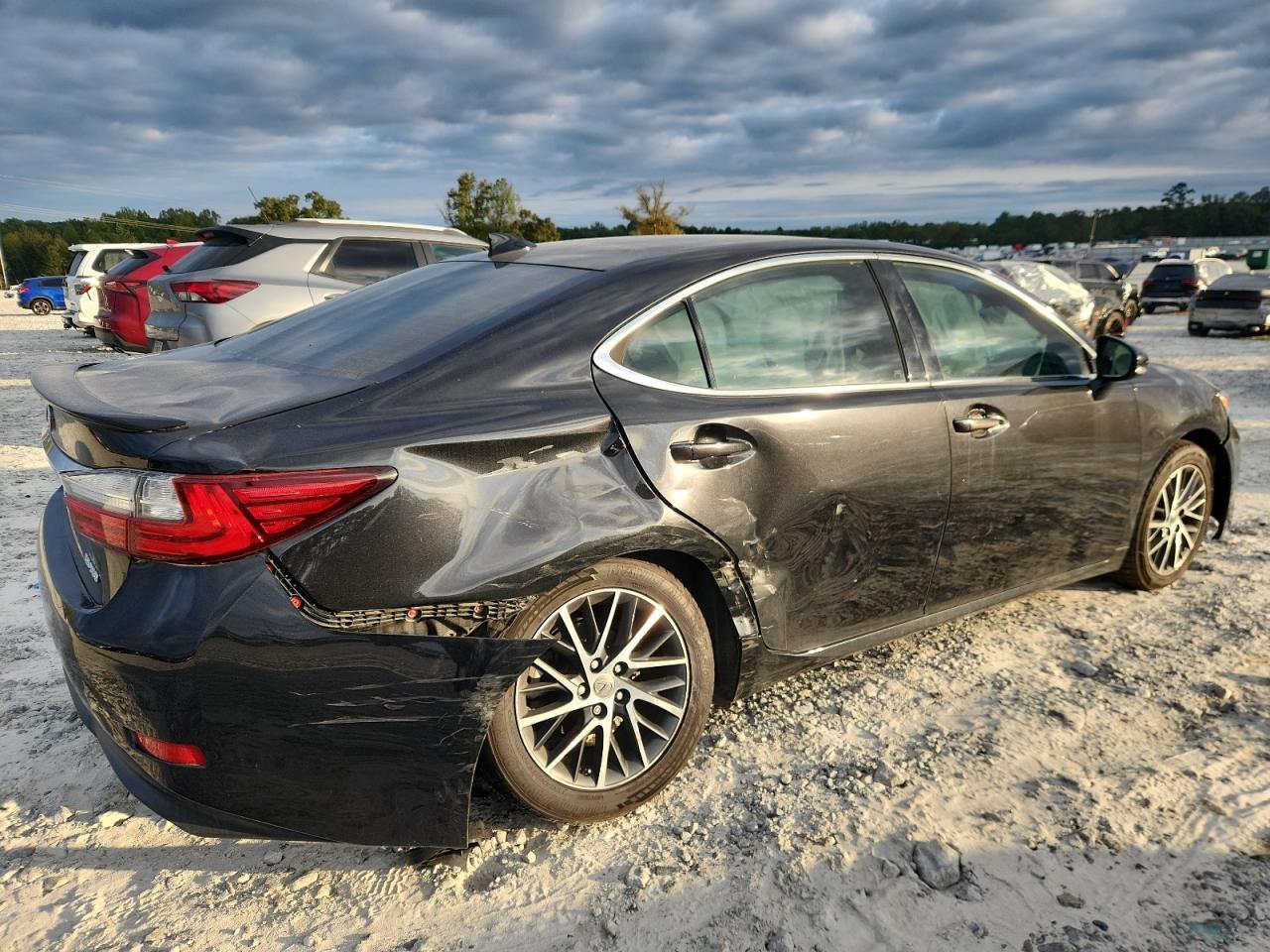 2017 Lexus Es 350 - Фото 3