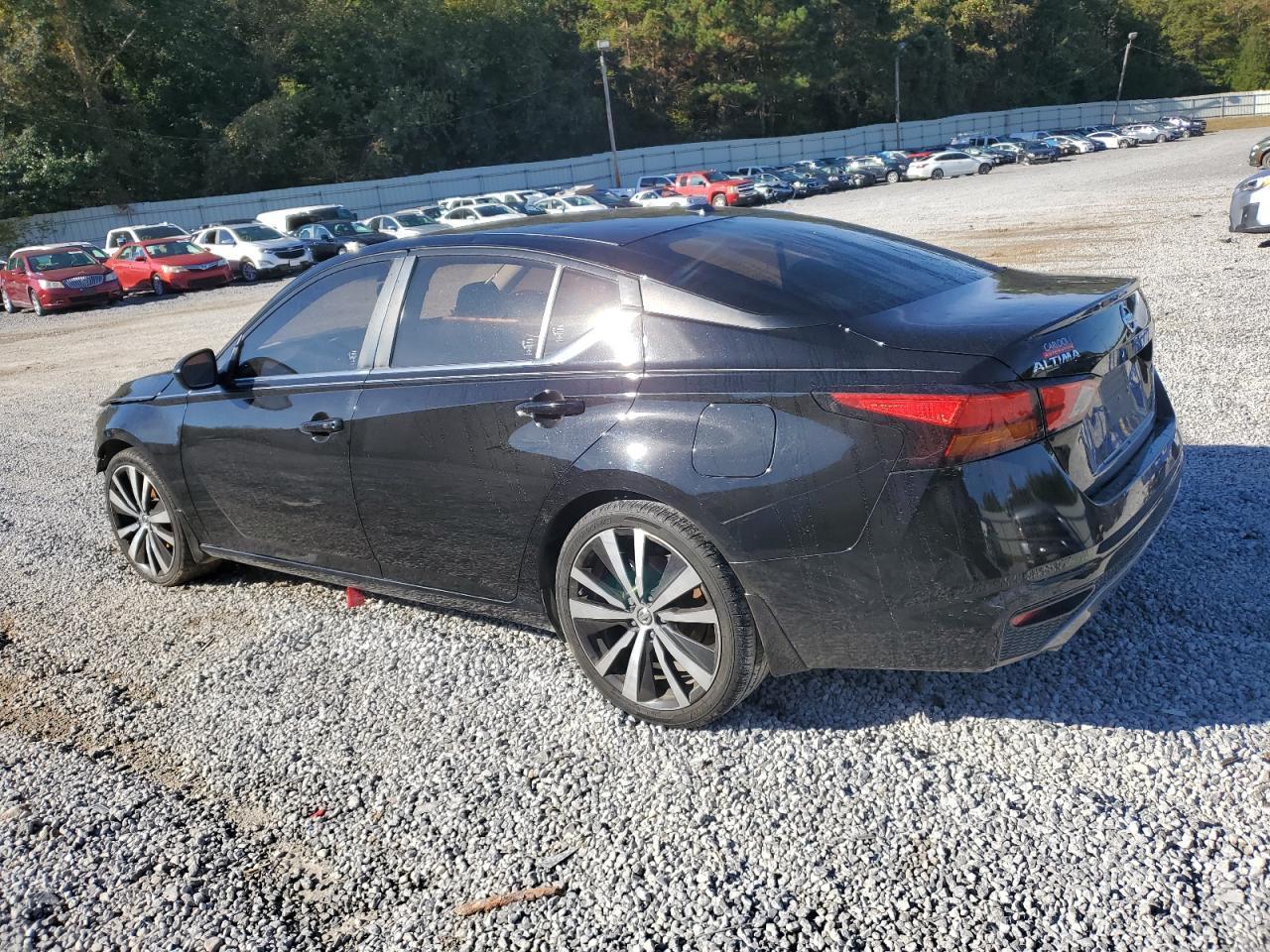 2020 Nissan Altima Sr - Фото 2