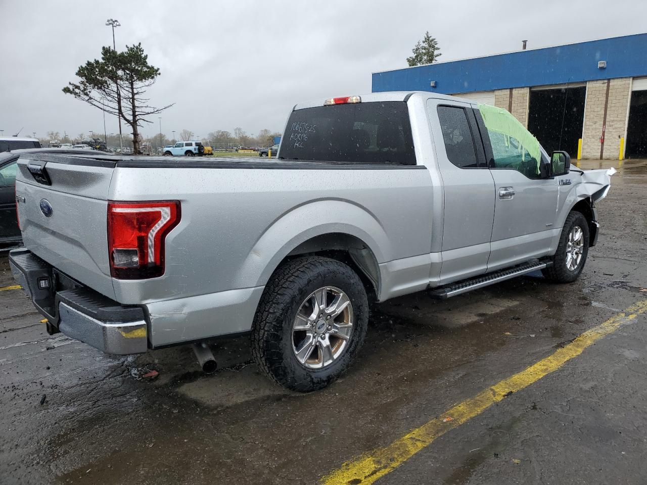 2015 Ford F150 Super Cab - Фото 3