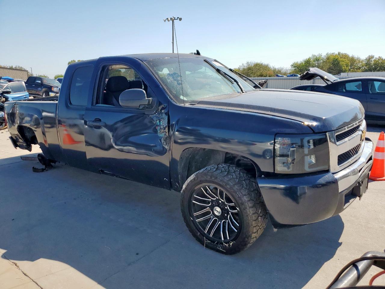 2011 Chevrolet Silverado C1500 Ls - Image 4