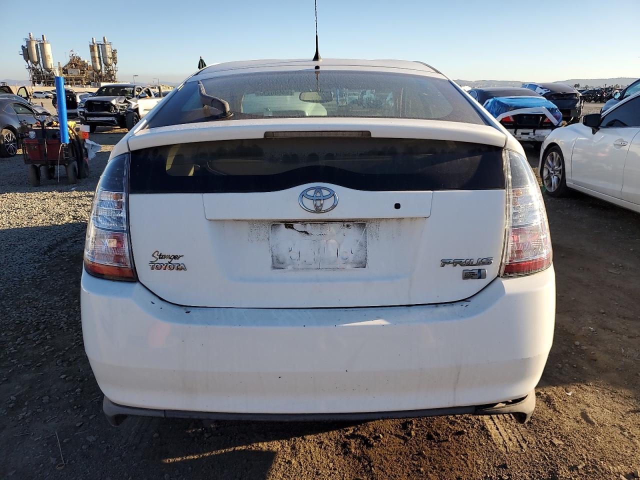2005 Toyota Prius - Image 6