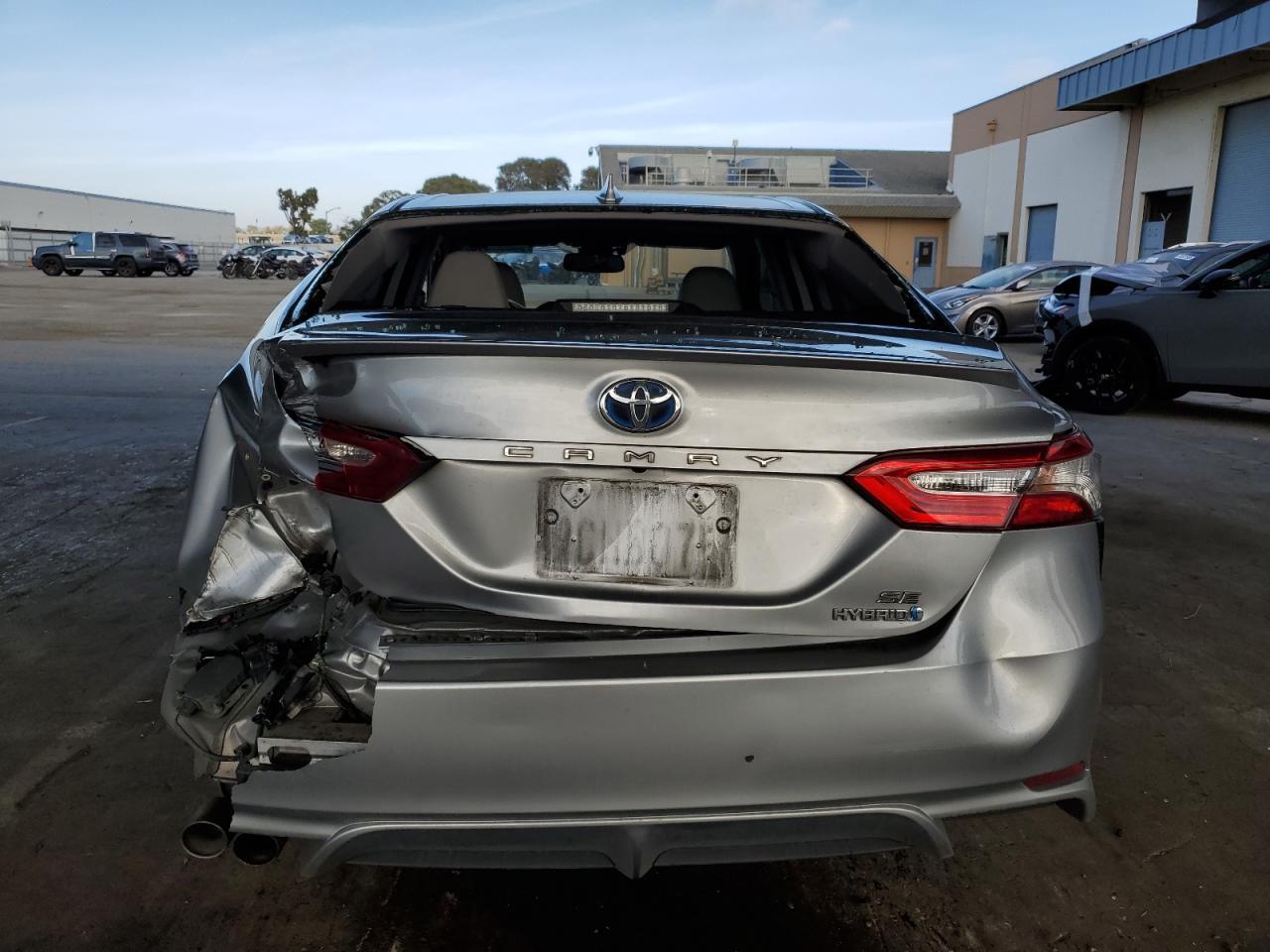 2019 Toyota Camry Hybrid - Фото 6