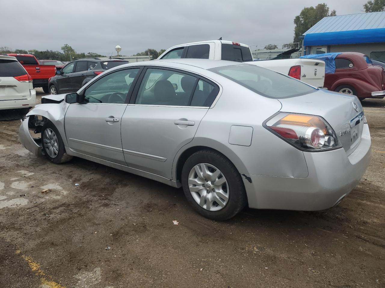 2011 Nissan Altima Base - Image 2