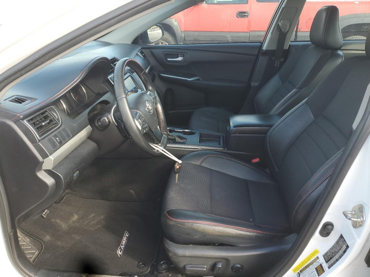 2016 Toyota Camry Le - Image 7