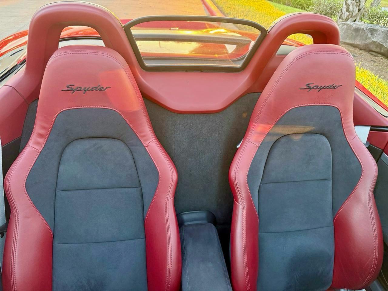 2021 Porsche Boxster Spyder - Фото 6