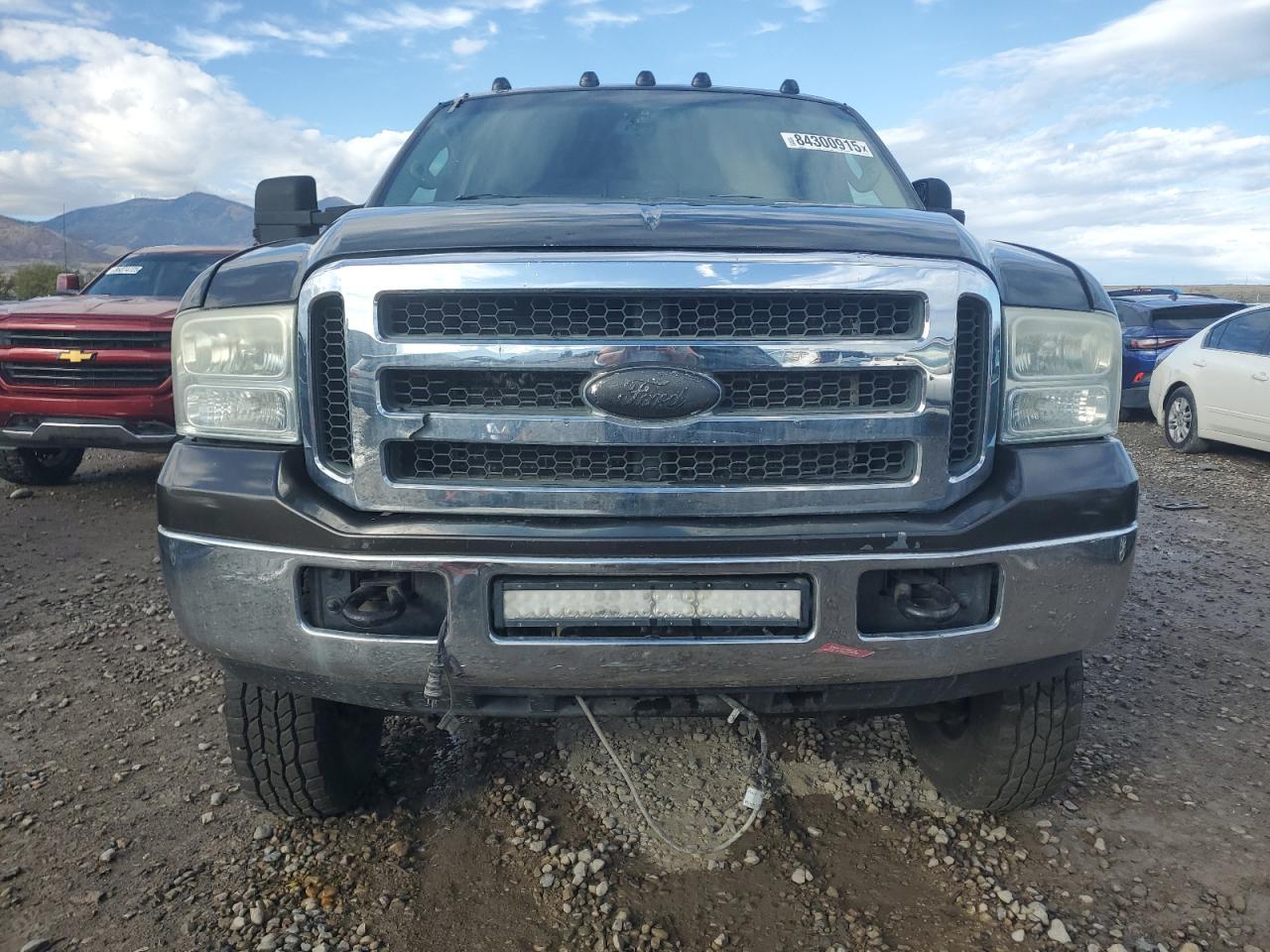 2005 Ford F350 Super Duty - Image 5