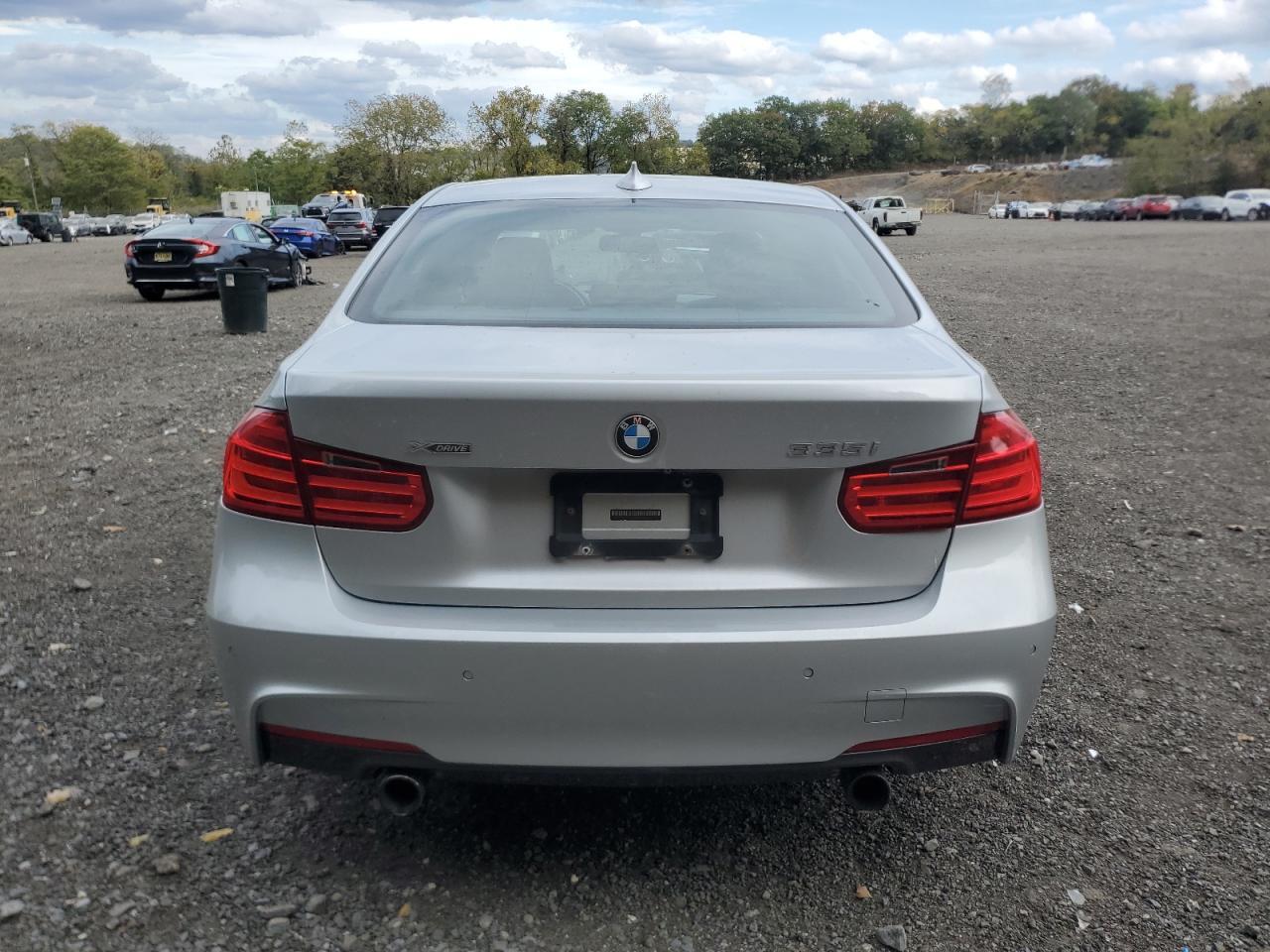 2013 BMW 335 Xi - Фото 6